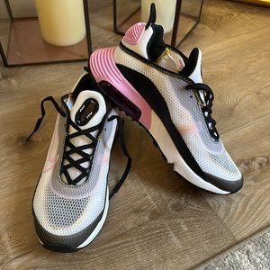 Nike Air Max 2090- New Never worn BNWOT